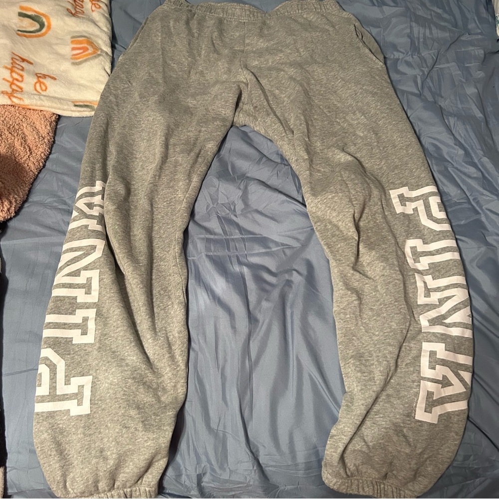 VS PINK light gray campus sweatpants